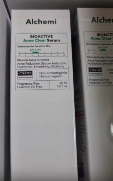 Fast delivery and everything arrived perfectly. I ordered the BIOACTIVE ACNE CLEAR SERUM — it absorbs quickly. After using it, my pimples started to shrink and the marks faded. I applied it morning and night, and my pimples and small bumps cleared up. The quality is beyond its price, and the promotions are irresistible. 🤣